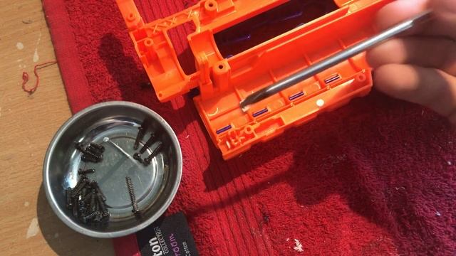 How To Disassemble ANY, Nerf Blaster смотреть онлайн