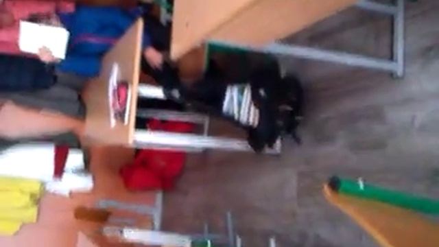 РАЗГОВОР С ШИЗОФРЕНИКОМ (ПОСЛЕ УРОКА) XD смотреть онлайн