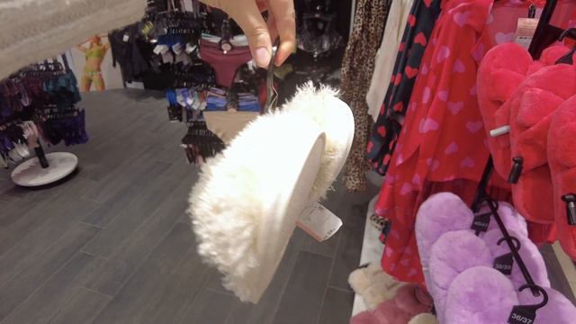 Hunkemoller: Праздничный Шоппинг и Идеи подарков! смотреть онлайн