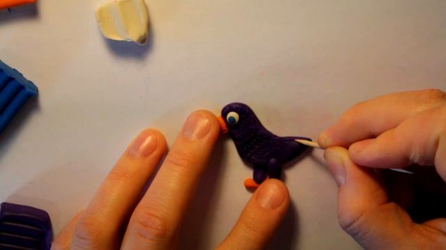 Как слепить простую птичку из пластилина? смотреть онлайн