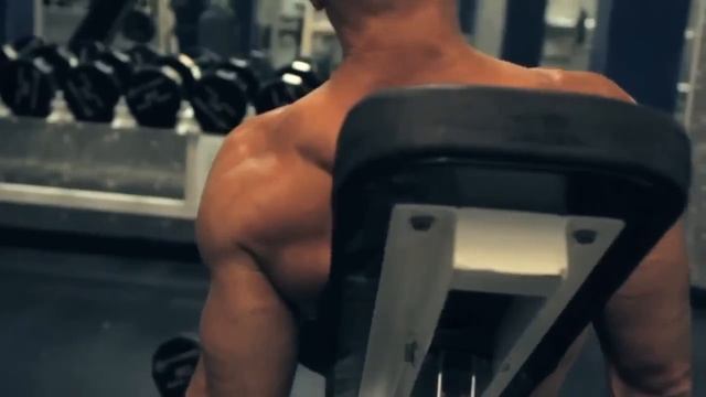 EasyFitness Денис Семенихин - Тренировка. Бицепс (детальная) смотреть онлайн