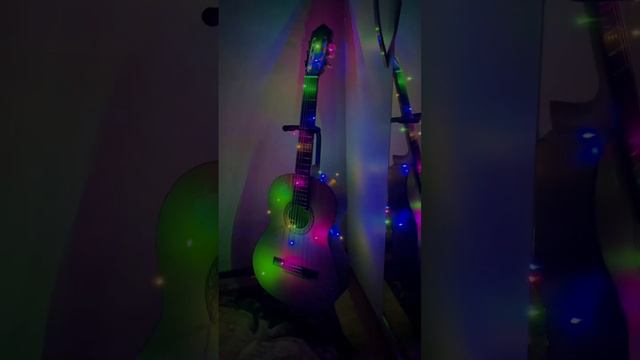 Такого видео с гитарой ты ещё не видел #guitar #yamaha смотреть онлайн