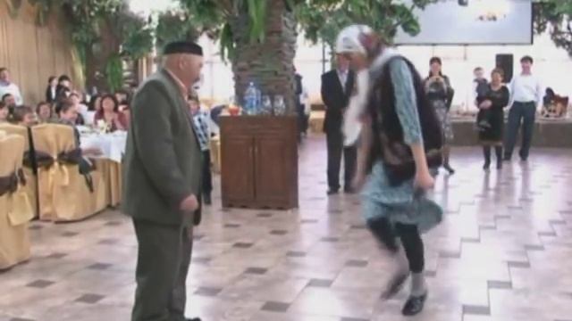 Зажигающие бабушка в Астане (театральная постановка), шоу программа 87758987882 87078808566 Дархан смотреть онлайн