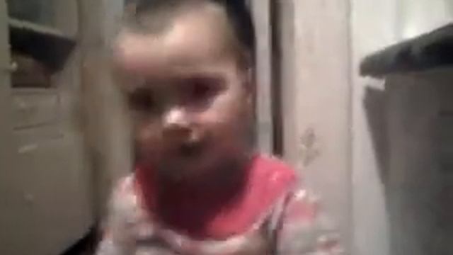 Ребенок в 1,8 г. стихи как орехи щелкает смотреть! смотреть онлайн