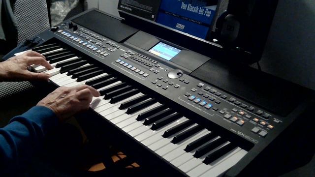 Begin the Beguine (Julio Iglesias) cover by Henry, Yamaha PSR-SX600 смотреть онлайн