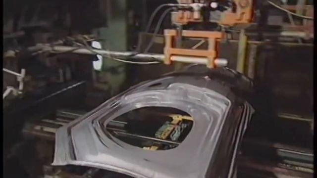 История Chrysler Concorde | 1993 - 2004 смотреть онлайн