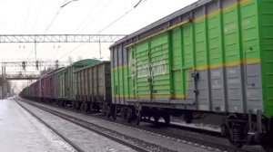 Приветливый ВЛ11.8-693 с грузовым поездом + пассажирские вагоны:-)