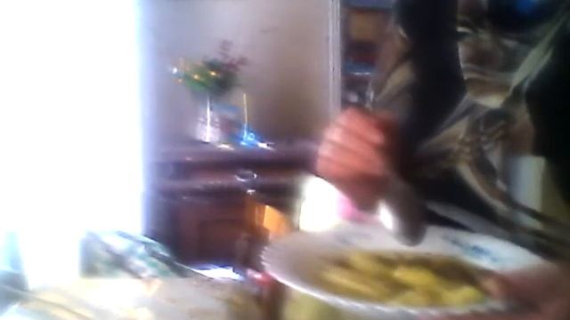 картофель по деревенски.