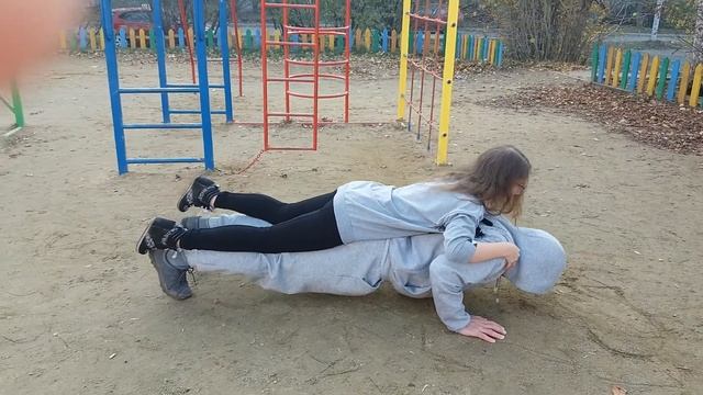 СУПЕР УПРАЖНЕНИЕ: ДЕВУШКА СВЕРХУ) смотреть онлайн