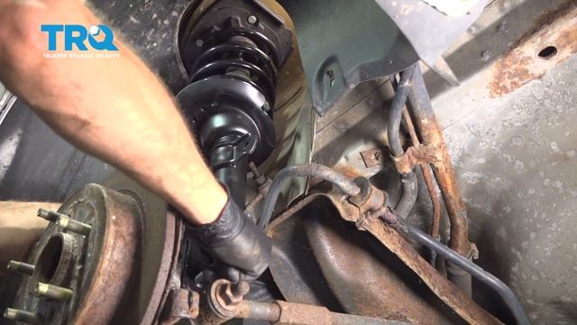 How to Replace Rear Strut and Spring Assembly 2006-2013 Chevrolet Impala смотреть онлайн