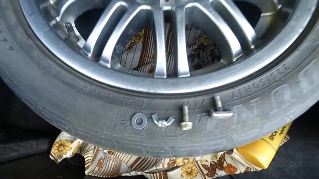 Решение проблемы. Стяжной болт клеммы аккумулятора БМВ смотреть онлайн