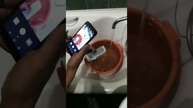 Тест колонки на воду JBL charge 3 смотреть онлайн