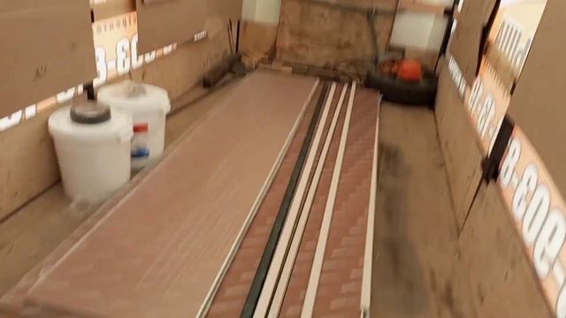 Уехал в Москву двумя грузами обратно их было три машина битком смотреть онлайн