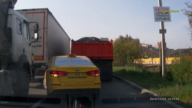 Ехали с дочкой (дата на регистраторе сбита, реальная дата 05.09.2018), ничего не нарушали, как вдру смотреть онлайн