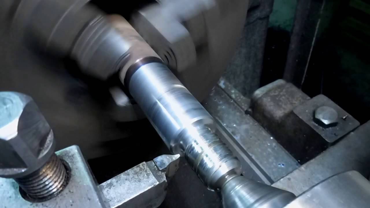 Как нарезать ТРАПЕЦЕИДАЛЬНУЮ резьбу смотреть онлайн