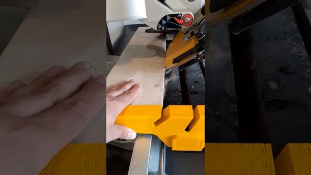 Запил плитки под 45°,заусовка на Dewalt D24000 #dewalt  #mytools #dewalttools #ремонт #ремонткварти