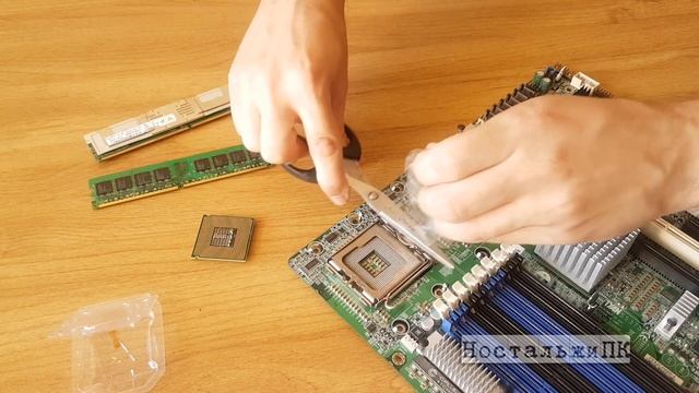 Серверная материнка s771 на два Xeon !! смотреть онлайн