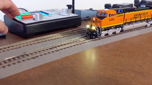 HO MTH Dash 9 Test Tsunami 2 Current Keeper смотреть онлайн