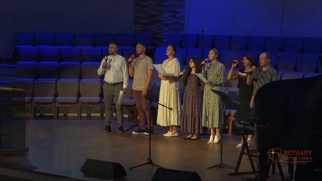 Ночное небо распростерлось над землей - пение семьи смотреть онлайн