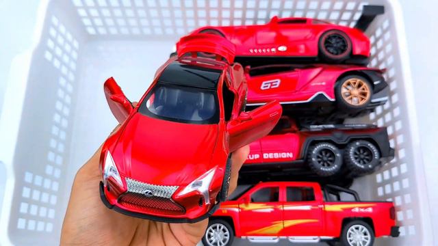 Box Full of Model Cars\Lamborghini Sian, Lexus LC500, BMW M8, Bugatti Chiron, Mercedes Benz AMG GT смотреть онлайн
