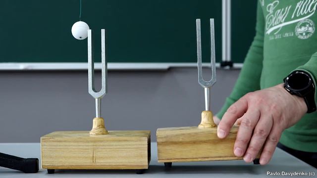 Демонстрація явища акустичного резонансу / Demonstration of the phenomenon acoustic resonance смотреть онлайн