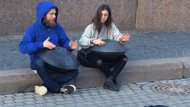 СПб, красивая музыка, на необычном инструменте! смотреть онлайн