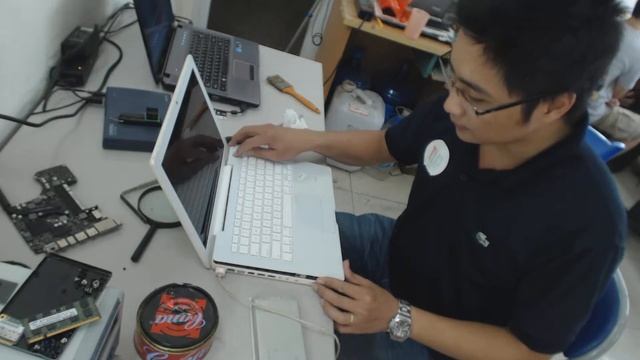 Bàn phím Macbook A1181 2008 bị liệt phím смотреть онлайн
