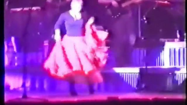 The Kelly Family- Roses of red Maastricht 19-12-1999 смотреть онлайн