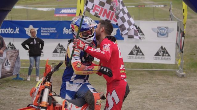 Manuel Lettenbichler - 2022 FIM Hard Enduro Season Recap | KTM смотреть онлайн