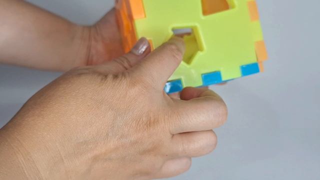 Сортер пластиковый "Куб", бренд Mr.Boy смотреть онлайн