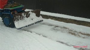 Уборка снега МОТОБЛОКОМ МТЗ/Тест отвала и ковша для мотоблока