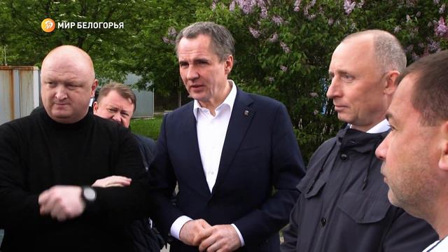 Вячеслав Гладков проверил, как идёт строительство больницы скорой медпомощи в Белгороде смотреть онлайн