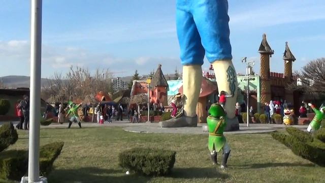Парк Harikalar diyari. Masal adası.Ankara. Сказочный остров в парке Чудесные истории. Анкара смотреть онлайн