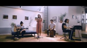 Mad World  - Gary Jules (Acoustic Cover by First To Eleven)