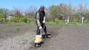 Обработка земли электрокультиватором. Работа электрокультиватора видео