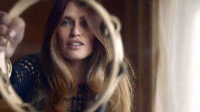 Catherine Louis -Bianca Balti Préférence de l'Oréal смотреть онлайн