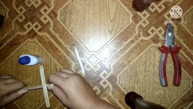 Сделал летающий самолётик из палочек от мороженого! смотреть онлайн