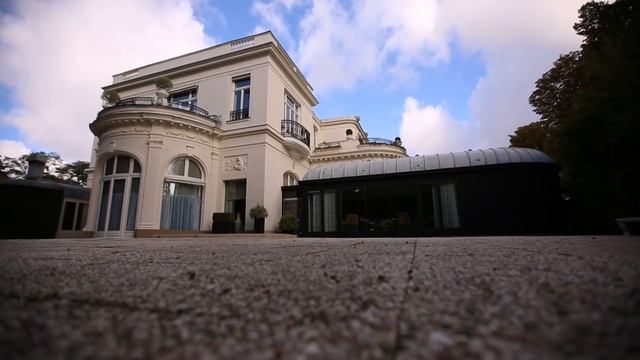 Le bonheur pour tous étendu sur 850 hectares : le bois de Boulogne смотреть онлайн