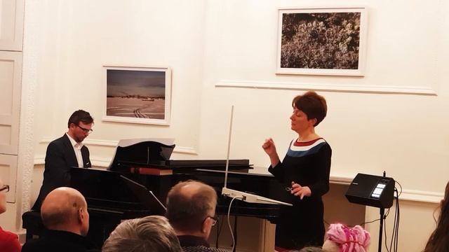 Iraida Jusupova - Ave Maria Ираида Юсупова -  Аве Мария played on the theremin by Lydia Kavina