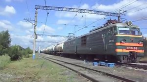 Грузовой поезд проследует ст.Озеро Андреевское.AVI