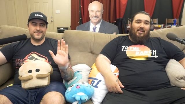 Store OWES Woman MONEY After EXTREME Couponing | React Couch смотреть онлайн