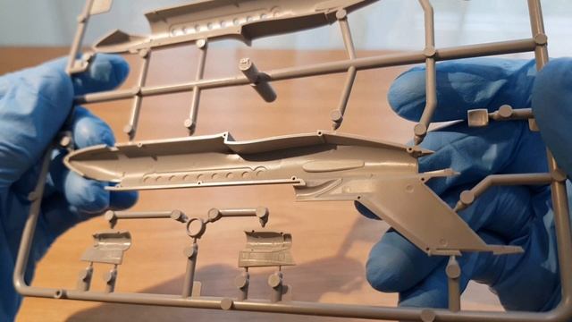 ZVEZDA 7030 Як-40 1/144 | Обзор набора смотреть онлайн