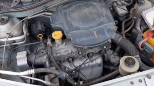 Рено Логан троит, детонирует, брыкается на холостых и при разгоне.