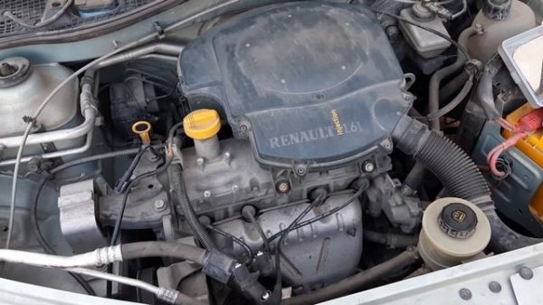 Рено Логан троит, детонирует, брыкается на холостых и при разгоне.