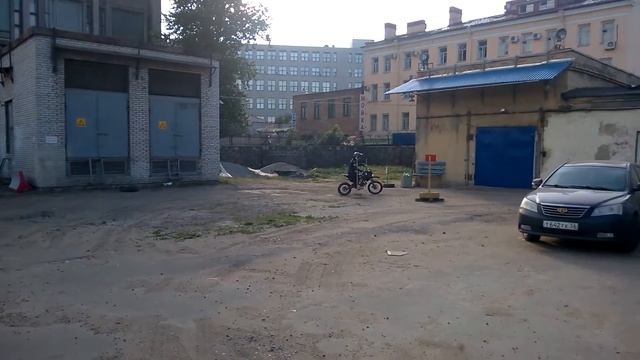 Старт на кроссовом мотоцикле смотреть онлайн