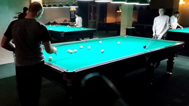 10 в МОСКВУ с РАЗБОЯ от ЛЮБИТЕЛЯ! #Русский бильярд смотреть онлайн