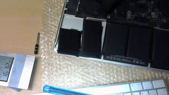 Замена батареи MacBook Pro Retina 15" смотреть онлайн