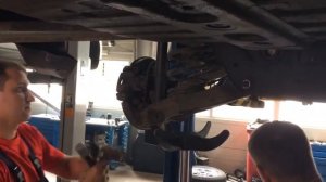 Установка задних пружин ОМЕ 40mm на Паджеро 4. Спортивный внедорожник KAZAK