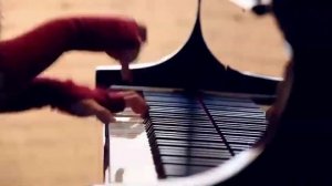 Юджа Ванг (Yuja Wang). Испытание рояля «Steinway & Sons». Токката ре минор, С. С. Прокофьев