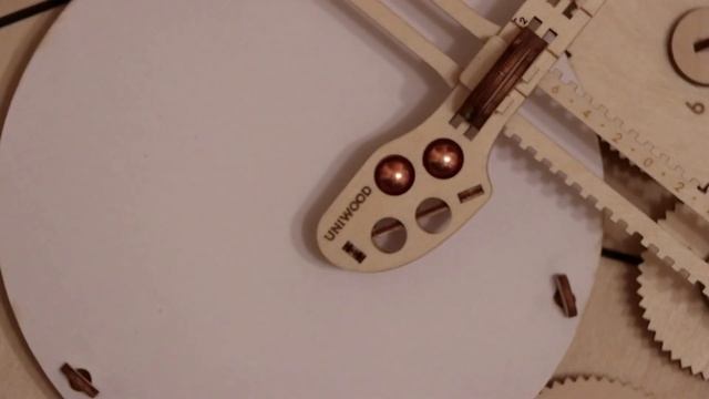 Машина для рисования UniGraph. Деревянный механический конструктор от UNIWOOD. смотреть онлайн